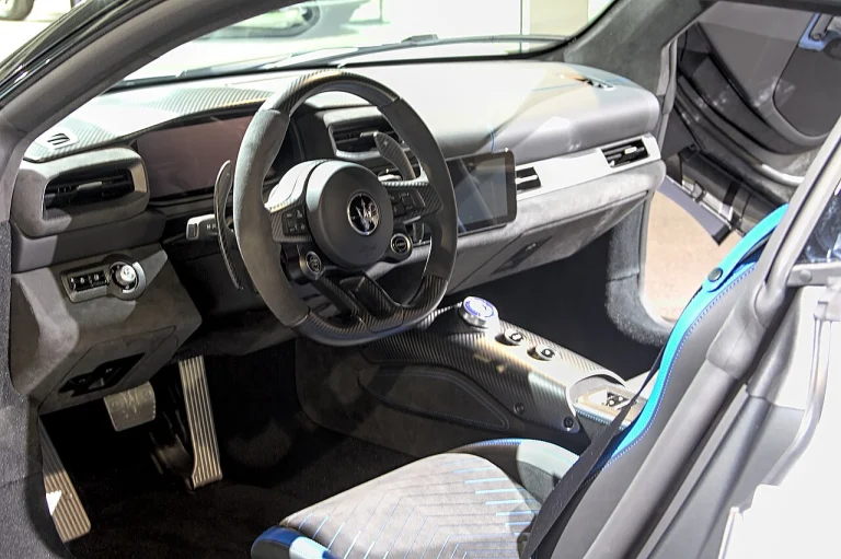 Maserati MC20 steering wheel, dashboard and front seats